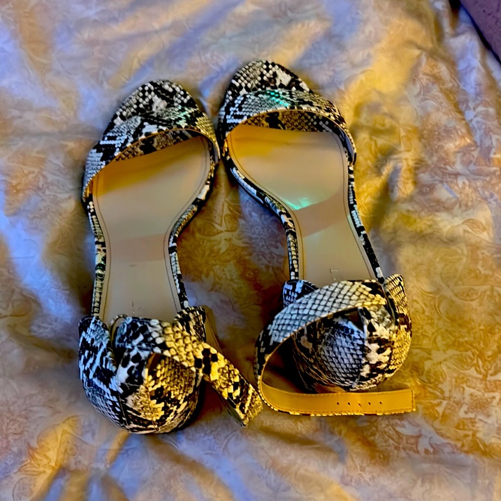 Nine West animal print